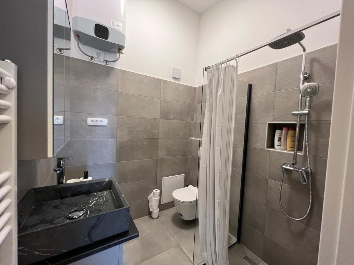 Ljubljana Studios Buitenkant foto
